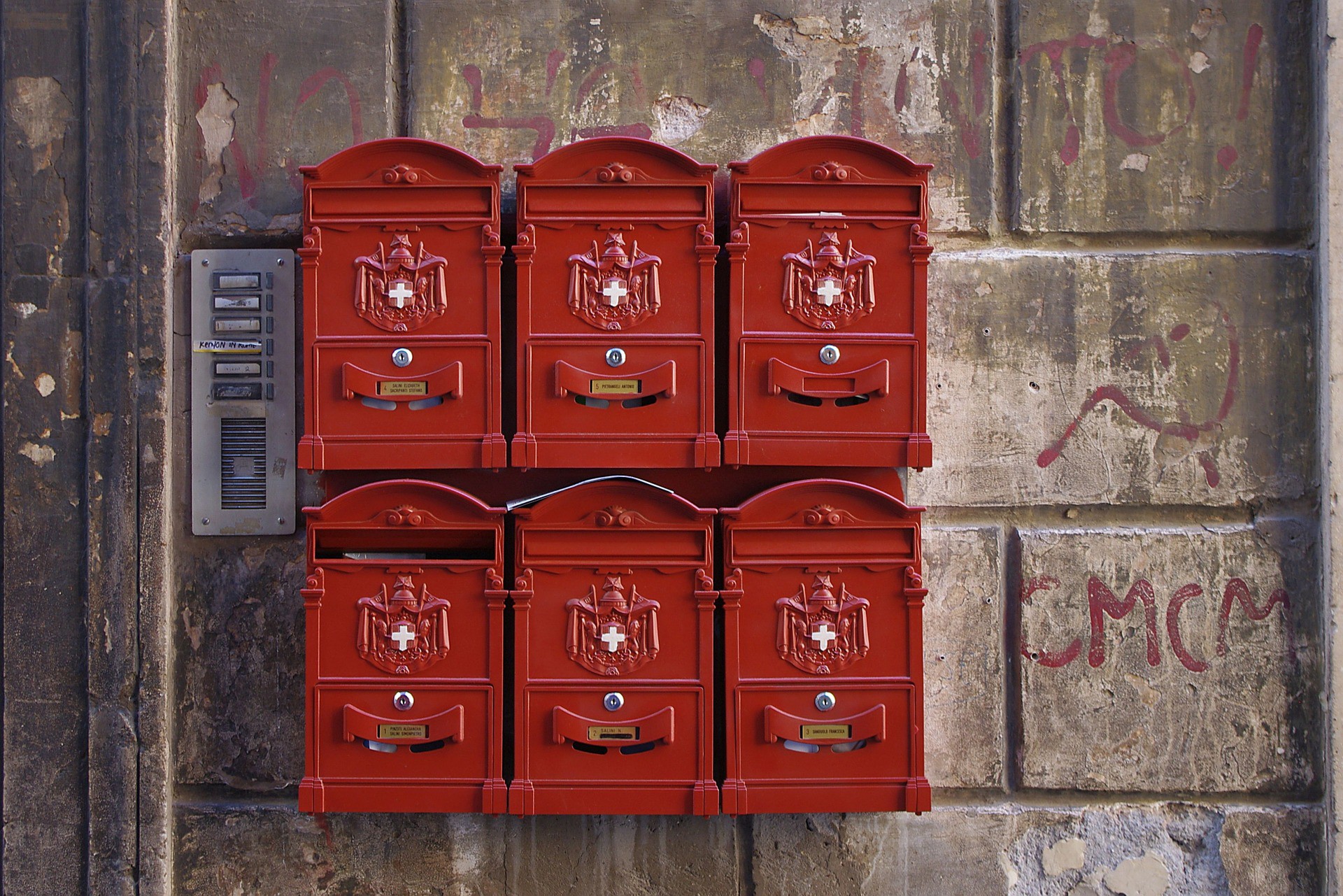 picture of a mailbox